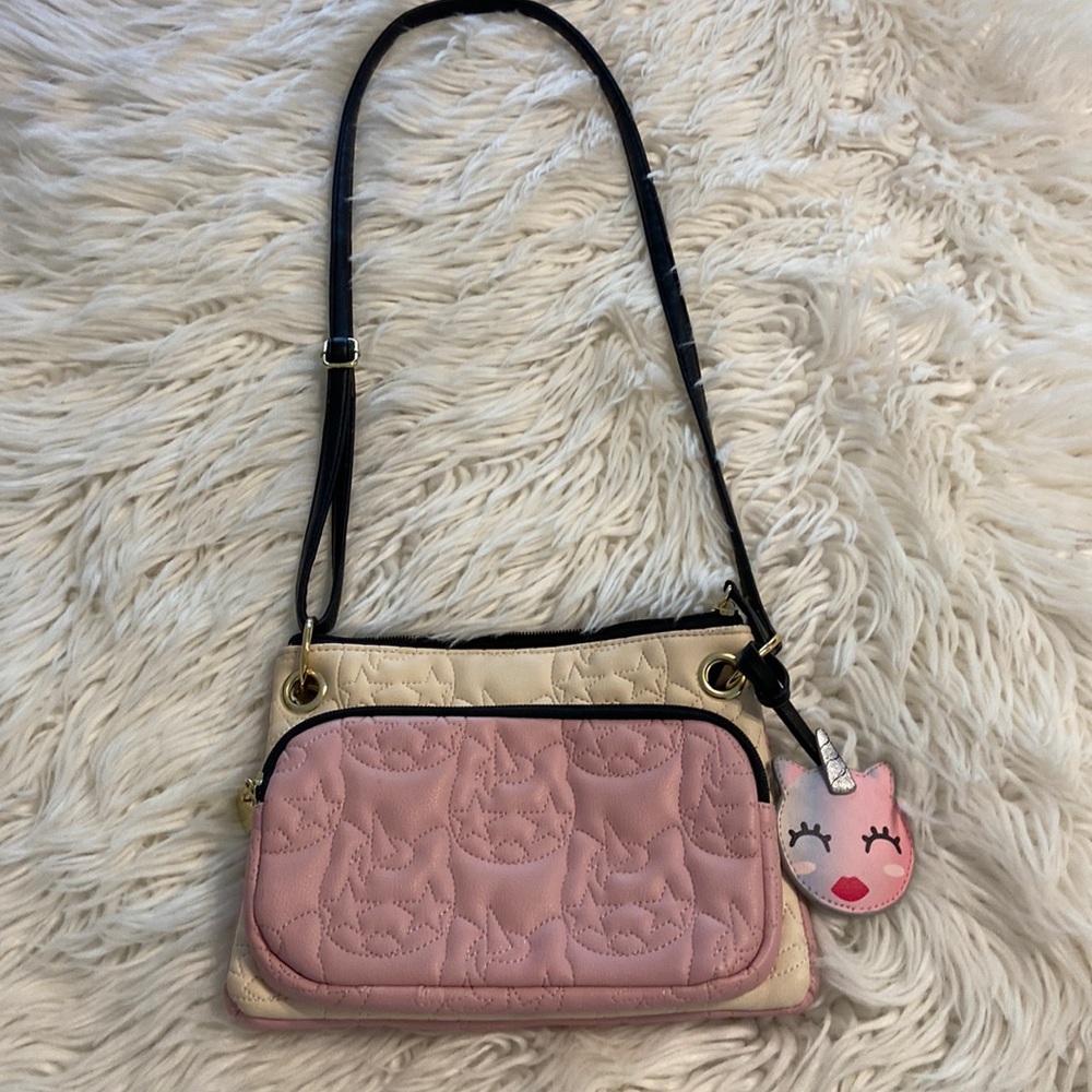 Betsey Johnson purse  BNWOT measurements in photos adjustable stipe gold accents